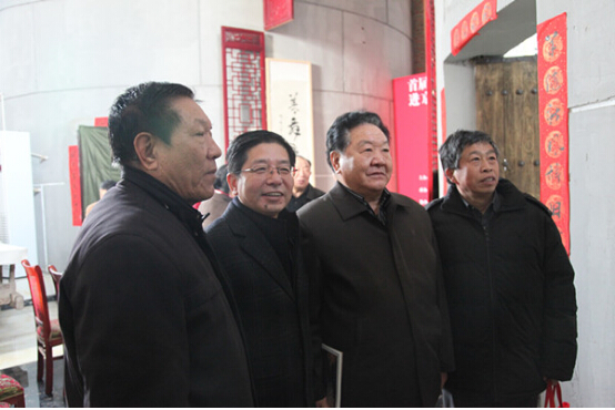 首届龙都书画名家进京作品交流展在京举行 首届龙都书画名家进京作品交流展在京举行