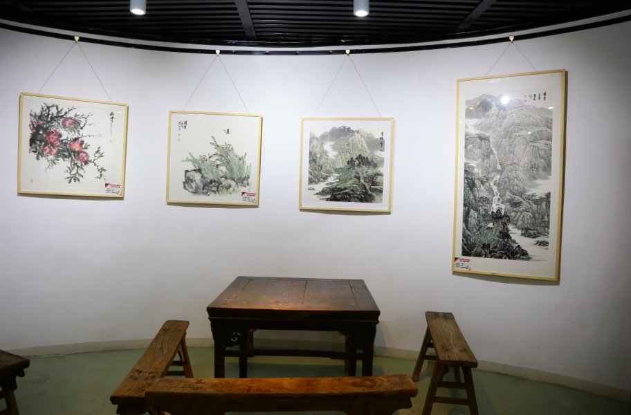 首届龙都书画名家进京作品交流展在京举行 首届龙都书画名家进京作品交流展在京举行