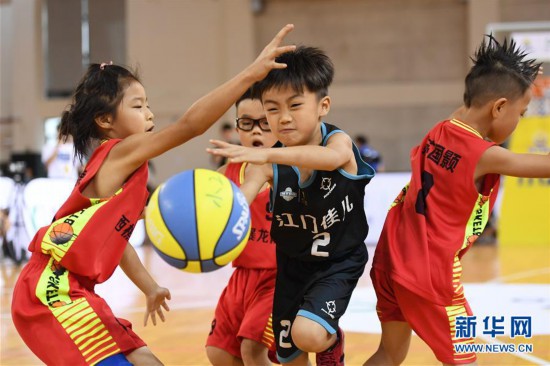 （体育）（10）篮球——NYBO青少年篮球公开赛全国总决赛落幕